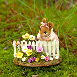 M738 Annette's Garden 104