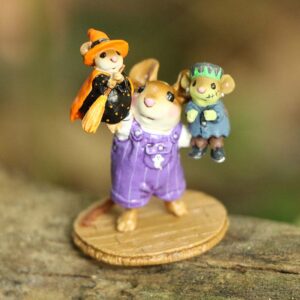 M657c Hocus Pocus Puppetry 1_1024x1024@2x M657c Hocus Pocus Puppetry 1_1024x1024@2x