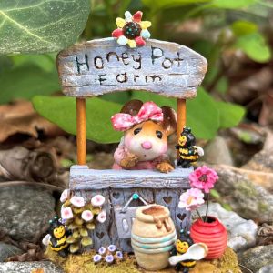 M757 Honey pot farm